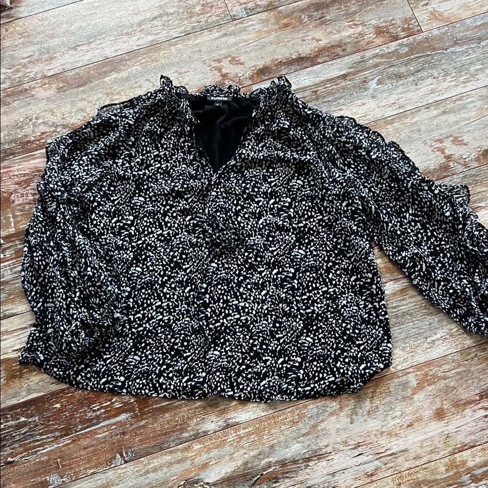 Express Black and White Patterned Blouse